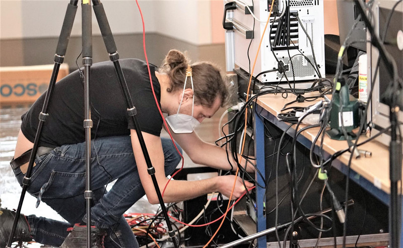 Ehrenamtlicher Nerd mit Nachhaltigkeitswunsch, Medientechniker seit über 12 Jahren.